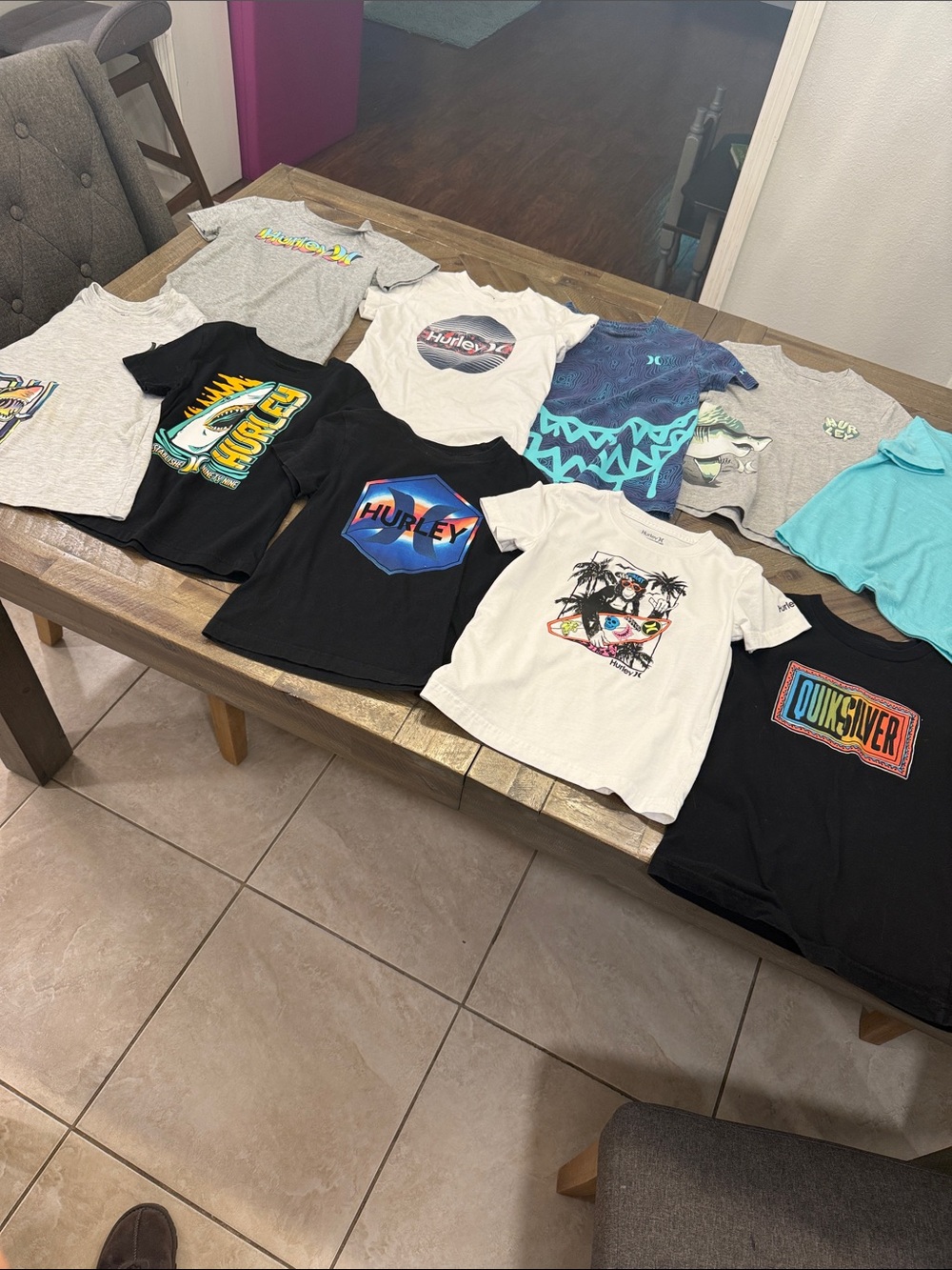Hurley Kids Graphic Tees Variety Pack - Black, White, Gray, Blue, Teal